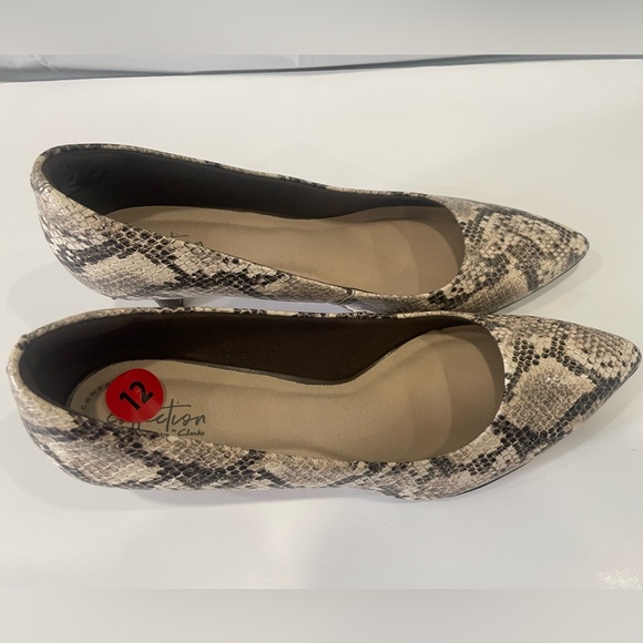 Women’s Clark’s Linvale Jerica Heel - Picture 2 of 3